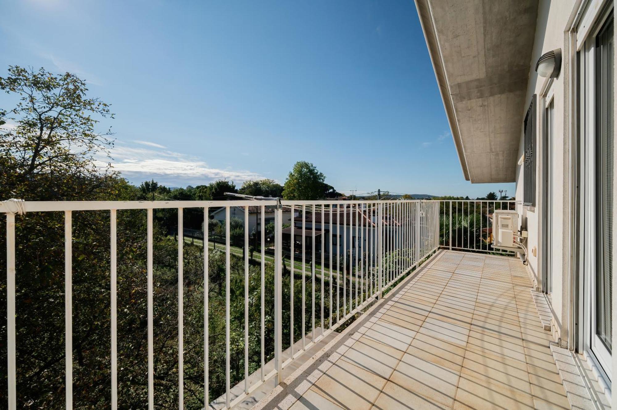 Casa Di Iaio - 90 M2 Apt With Free Wi-Fi, Netflix, Home Cinema & Parking Gorizia Bagian luar foto